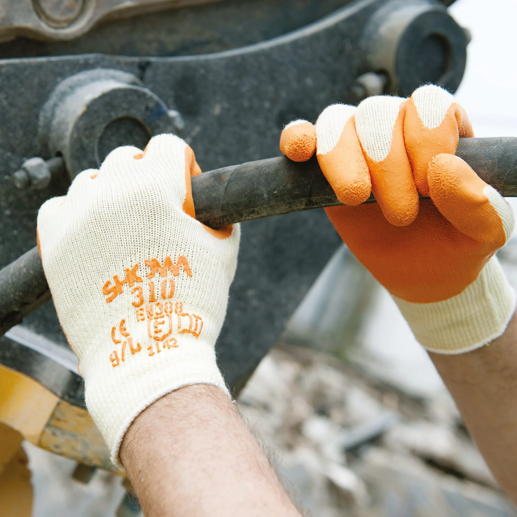SHOWA 310 Orange Durable Textured Grip Safety Work Gloves - Image 6