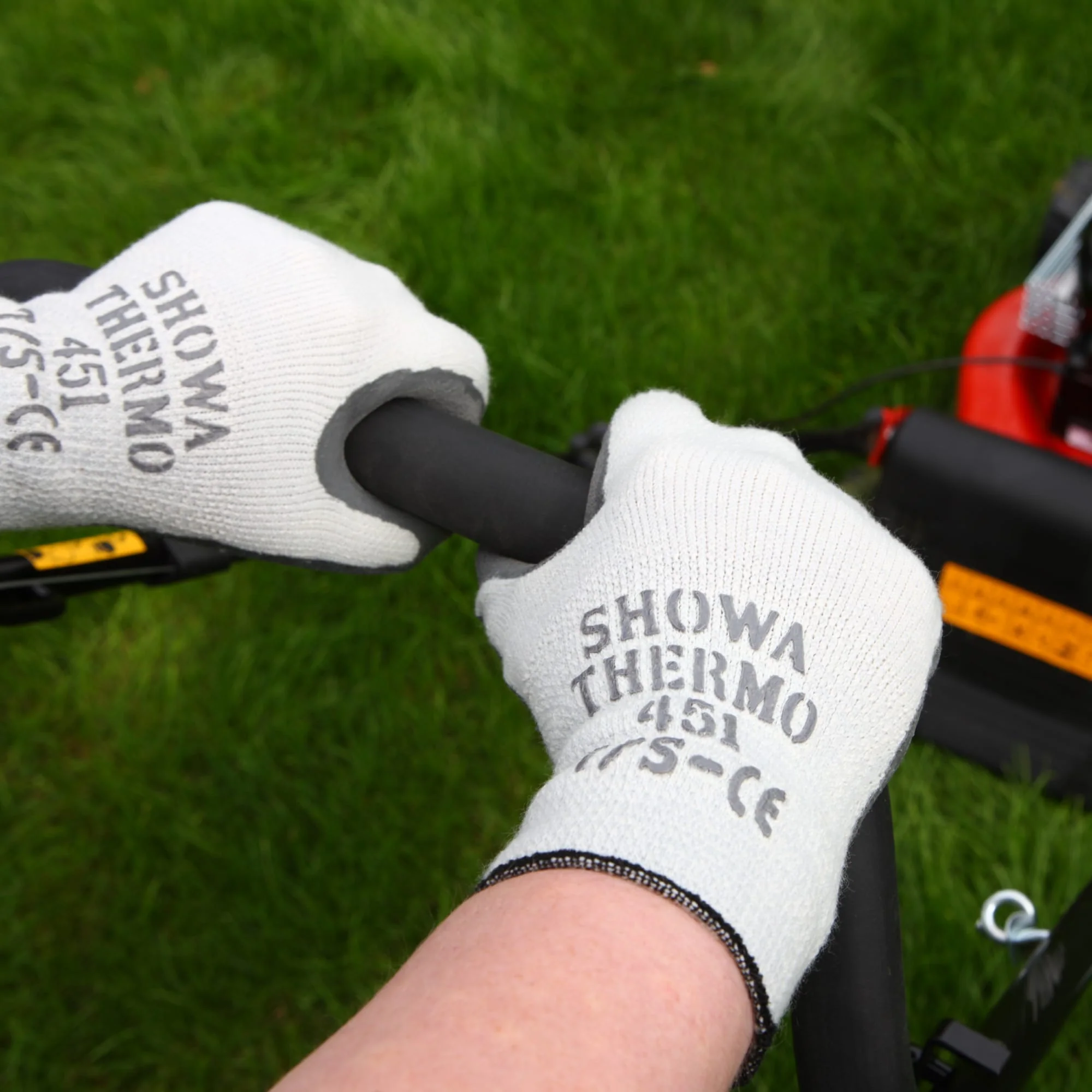 SHOWA 451 Thermal Lined Safety Work Gloves with Textured Grip - Image 5