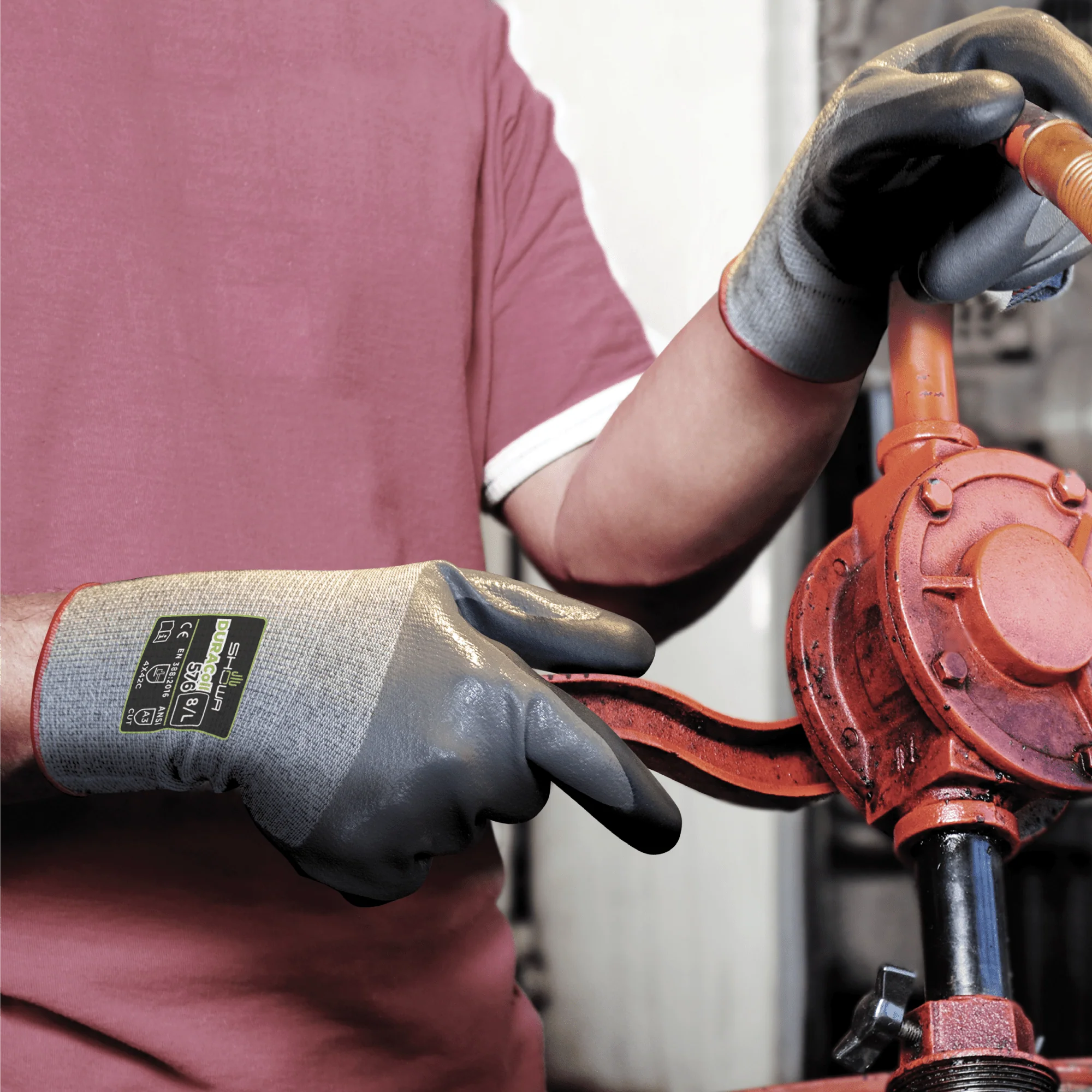 SHOWA 577 3/4 Coated Oil, Water & Cut Resistant Grip Safety Work Gloves - Image 5