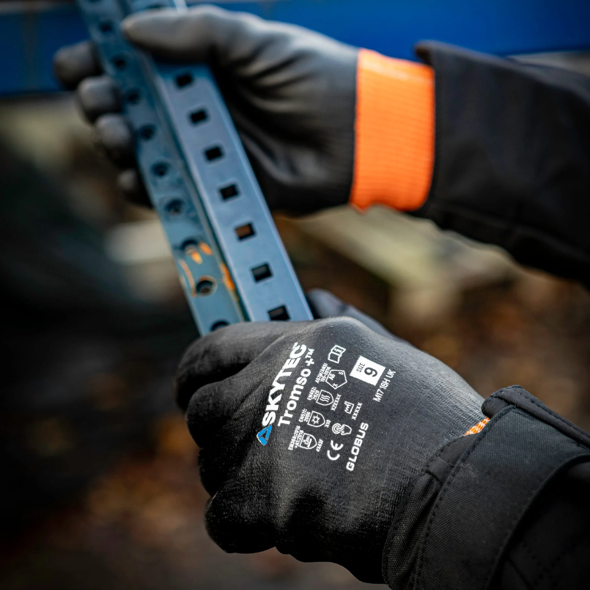 SKYTEC Tromso + Thermal Insulated Touchscreen Work Gloves with Cut Protection - Image 7